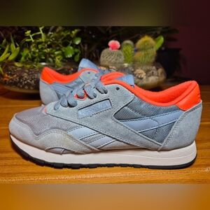 Reebok Classic Sneakers - Womens‎ Size 6